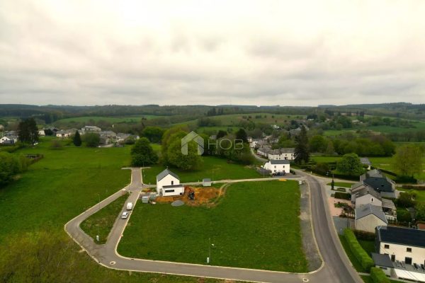 Vastgoedproject in Léglise